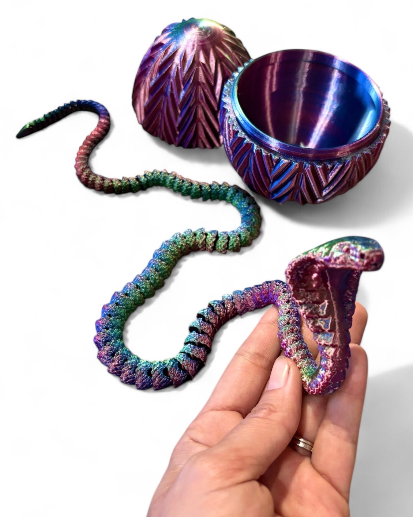 3D Printed Snake Scale Egg Fidget Toy with Egg Included (Multiple Colors): Green/Blue/Purple