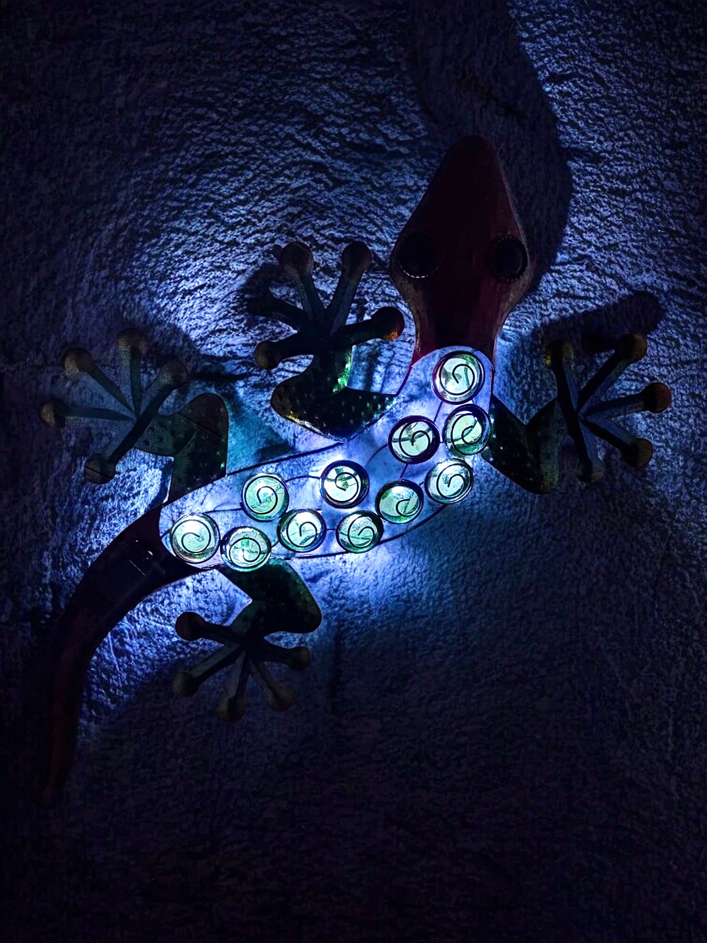 Solar Powered Metal Gecko
