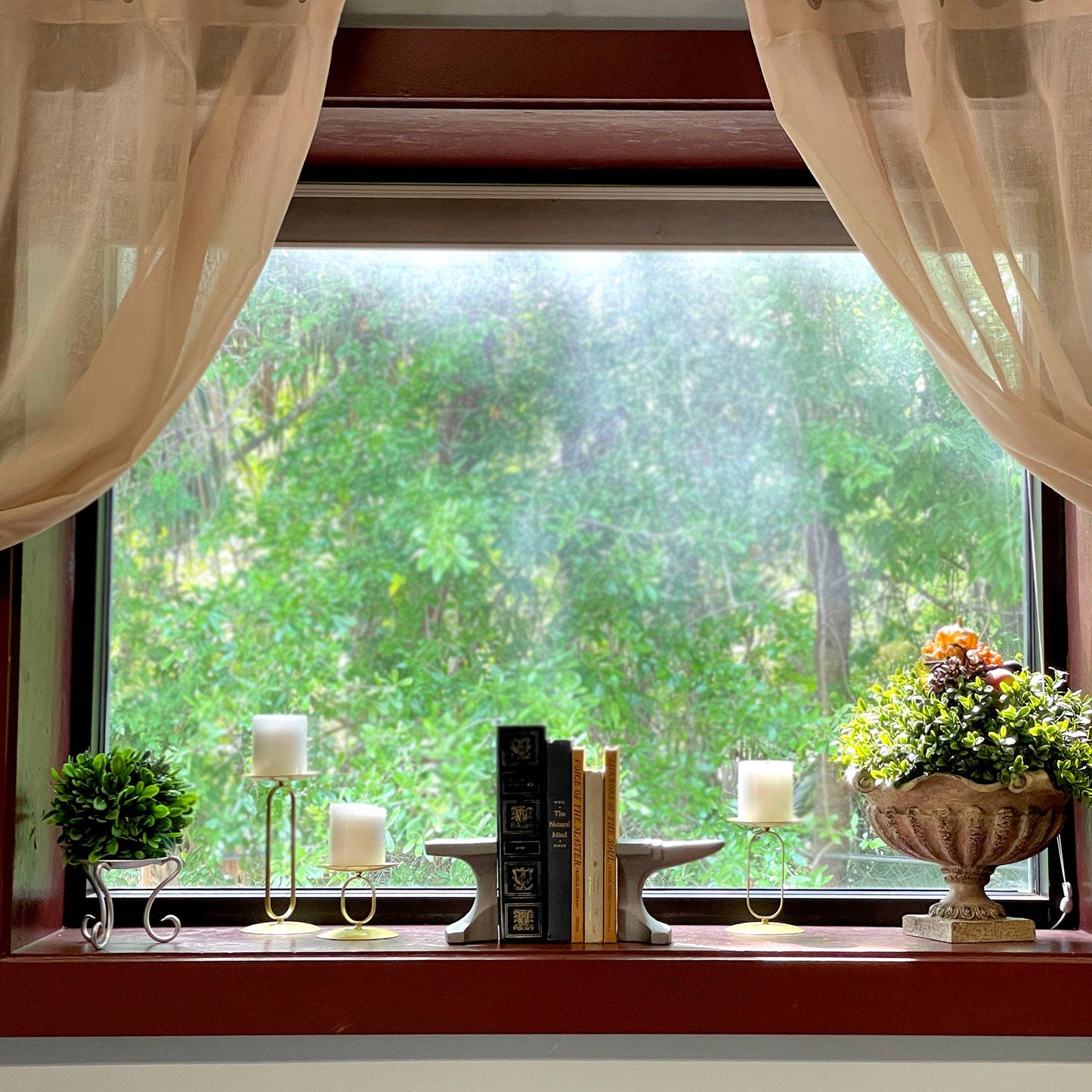 Cast Iron Anvil Bookends (Set of 2)